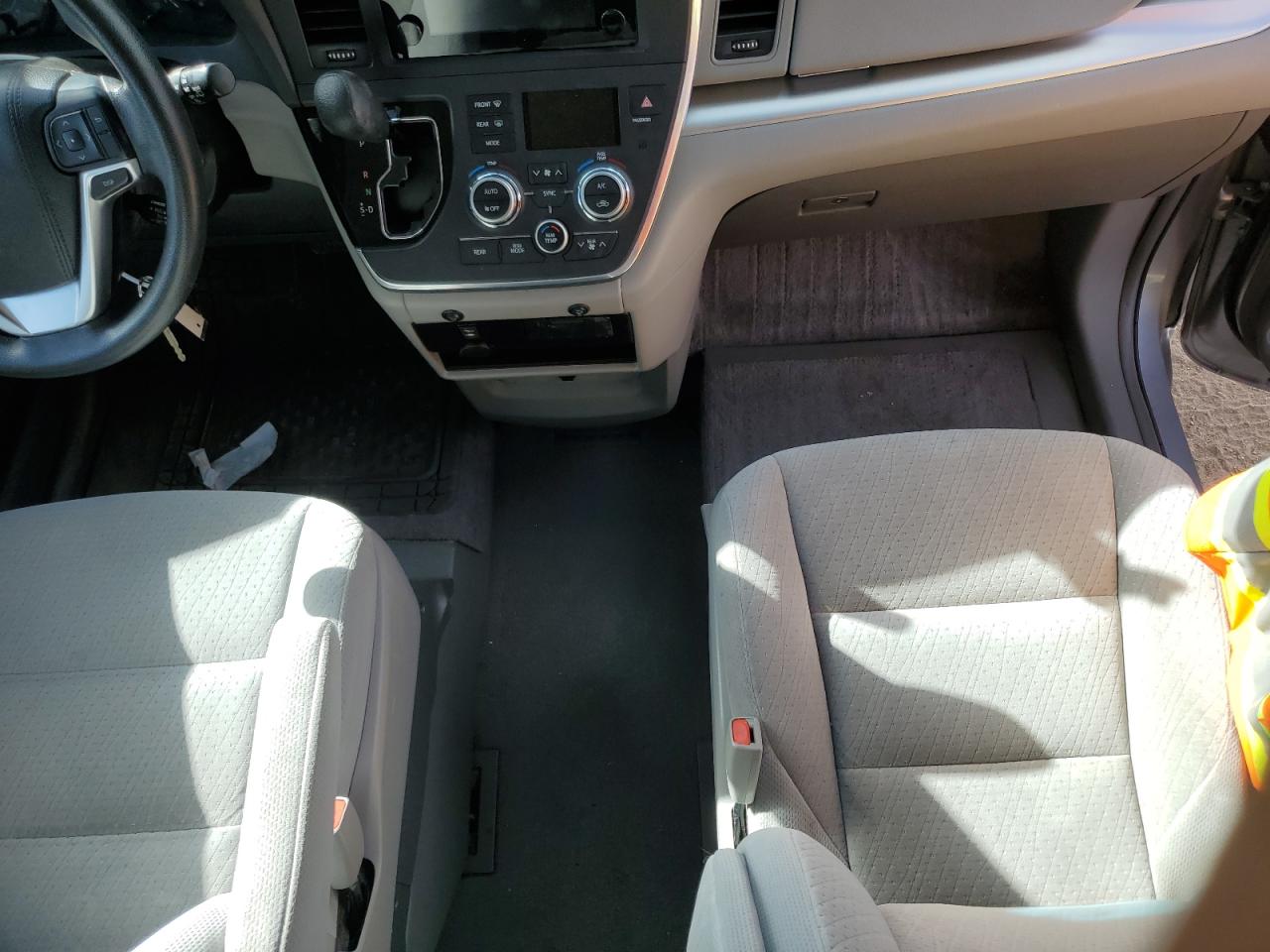 2015 Toyota Sienna VIN 5TDKK3DC1FS579787 Copart auction photo, side damage thumbnail 8