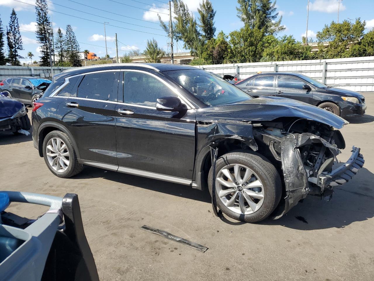 2019 Infiniti QX50 VIN 3PCAJ5M3XKF138197 Copart auction photo, front end damage thumbnail 4