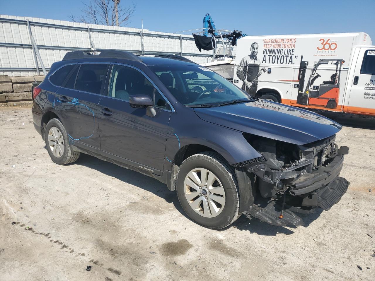 2015 Subaru Outback VIN 4S4BSBCC2F3226726 Copart auction photo, front end / side damage thumbnail 4