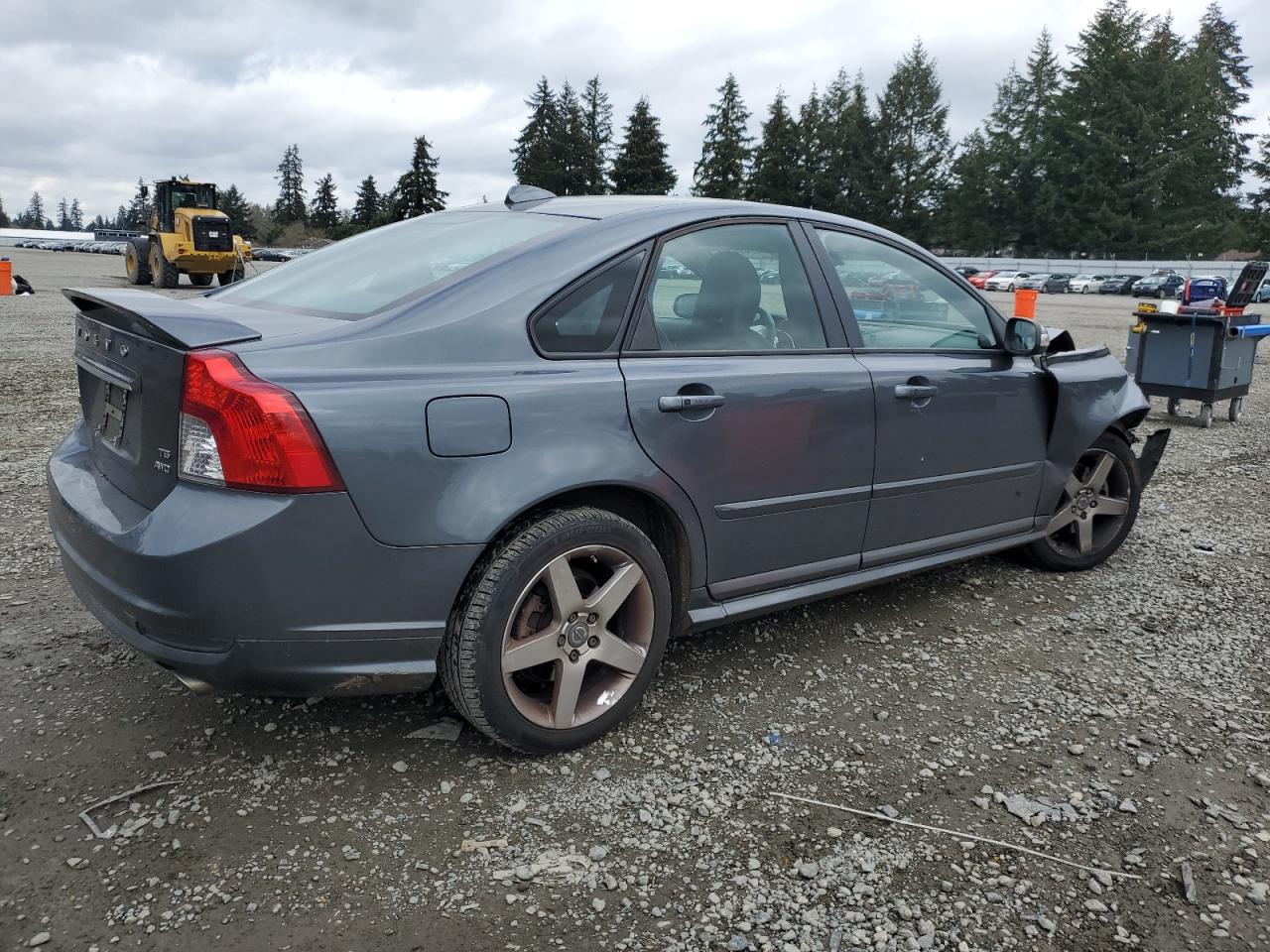 2010 Volvo S40 VIN YV1672MH2A2511808 Copart auction photo, front end damage thumbnail 3
