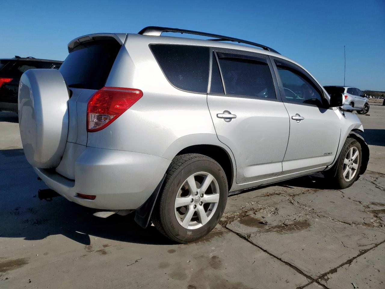 2008 Toyota RAV 4 VIN JTMZK31V686011283 Copart auction photo, front end damage thumbnail 3