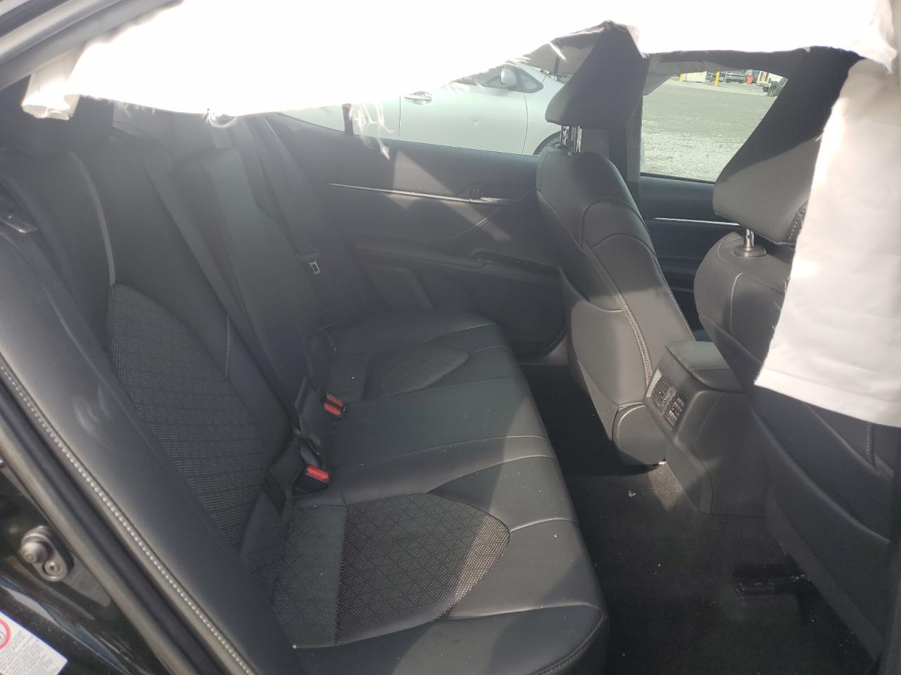2018 Toyota Camry VIN 4T1B61HK8JU043168 Copart auction photo, rollover damage thumbnail 11