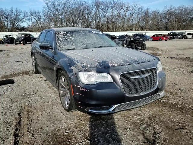 2017 Chrysler 300 VIN 2C3CCAAG2HH624190 Copart auction photo, rear end / minor dent/scratches damage thumbnail 11