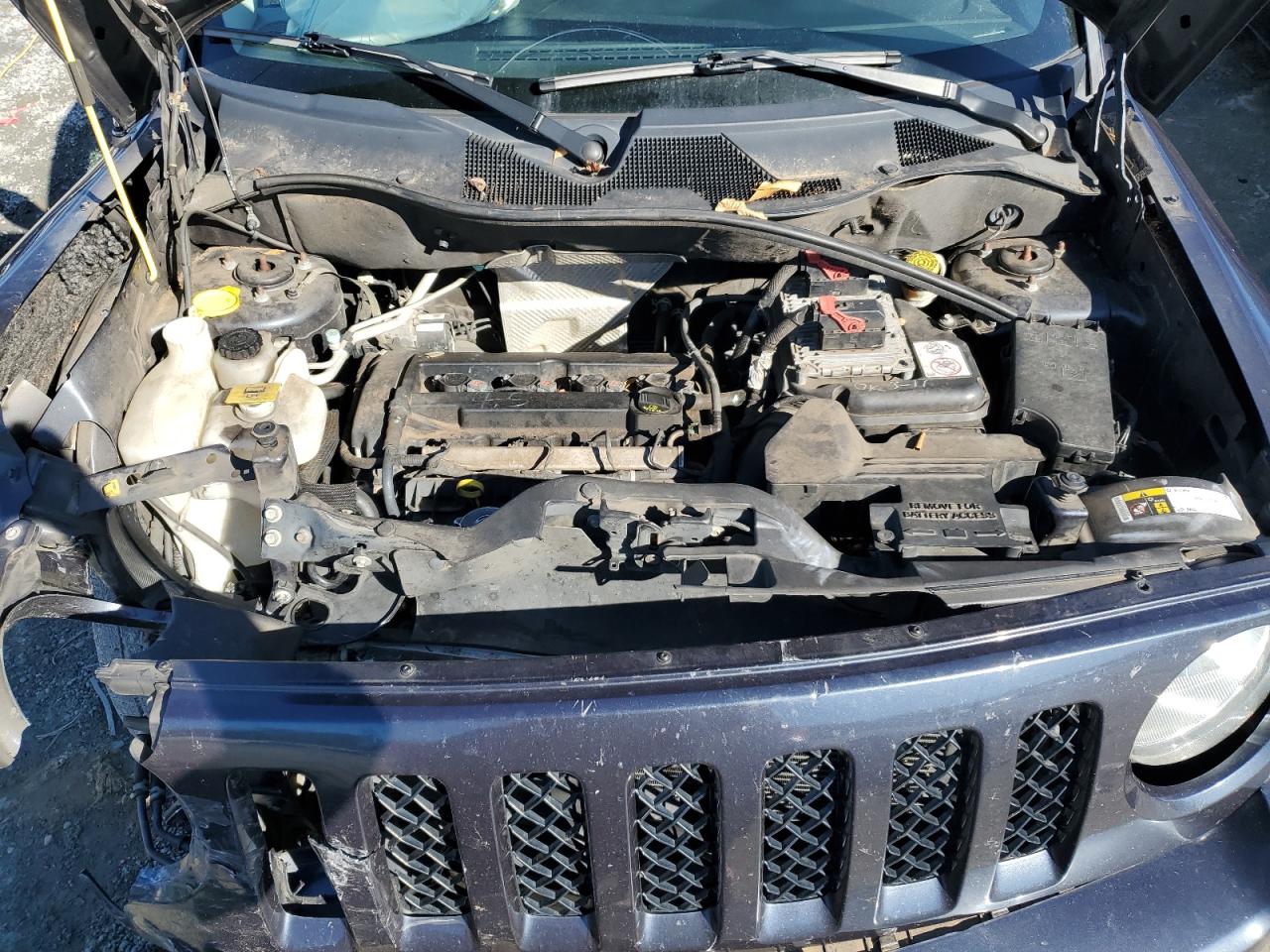 2015 Jeep Liberty (Patriot) VIN 1C4NJPBA8FD236057 Copart auction photo, front end damage thumbnail 14