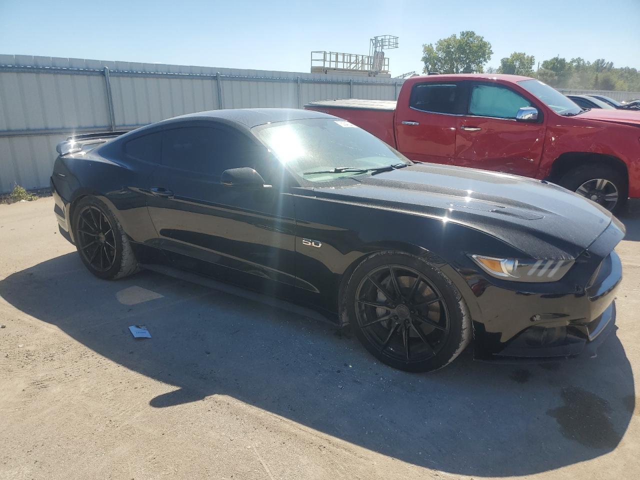 2015 Ford Mustang VIN 1FA6P8CFXF5381863 Copart auction photo, front end / minor dent/scratches damage thumbnail 4