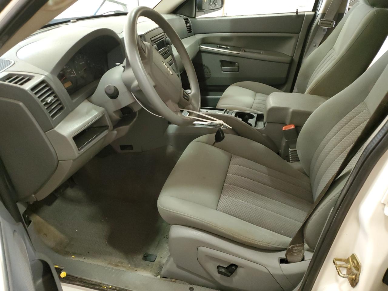2005 Jeep Grand Cherokee VIN 1J4GS48K85C584010 Copart auction photo, side / undercarriage damage thumbnail 7