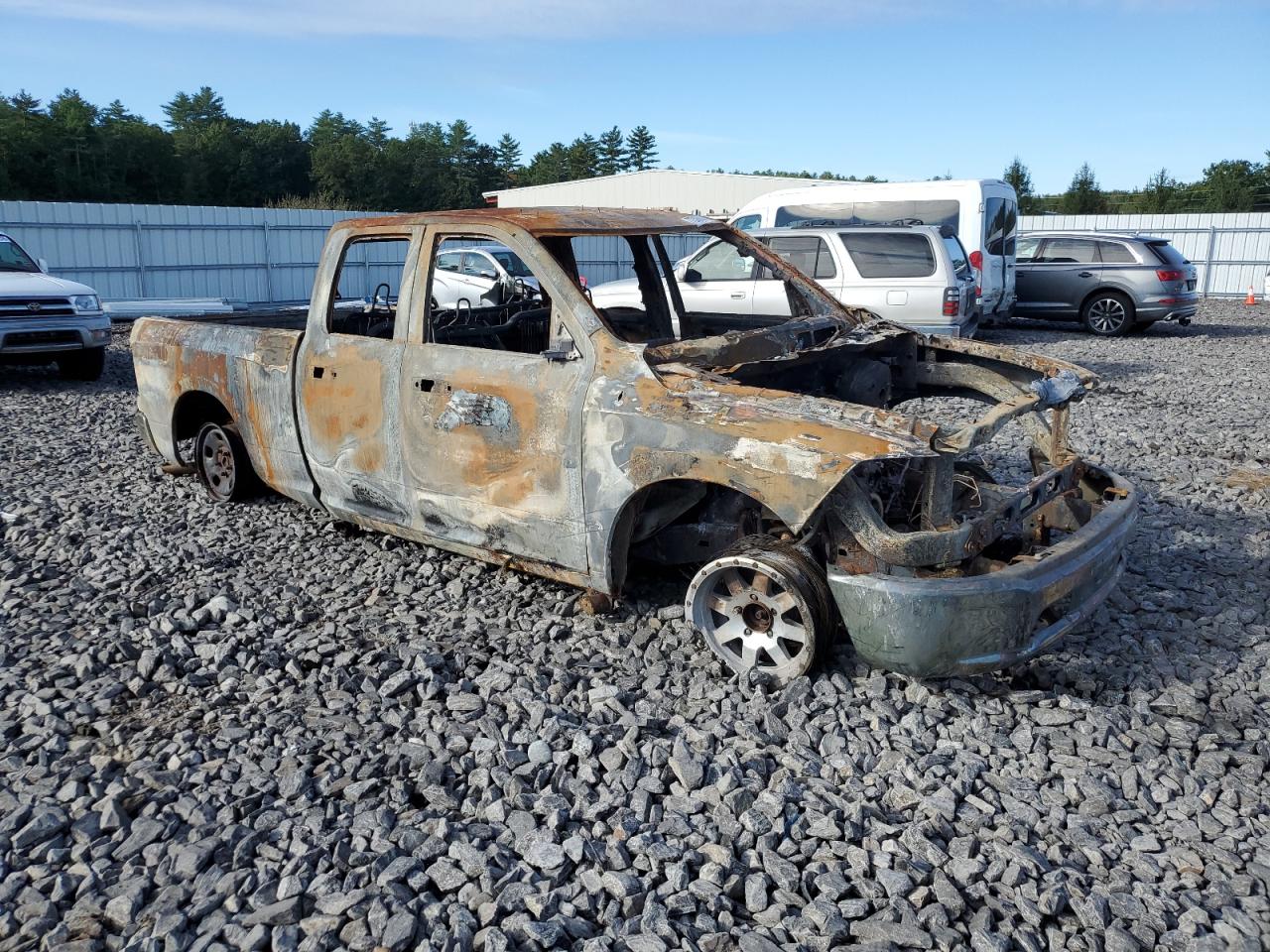 2015 RAM 1500 VIN 1C6RR7GG6FS664669 Copart auction photo, burn damage thumbnail 4