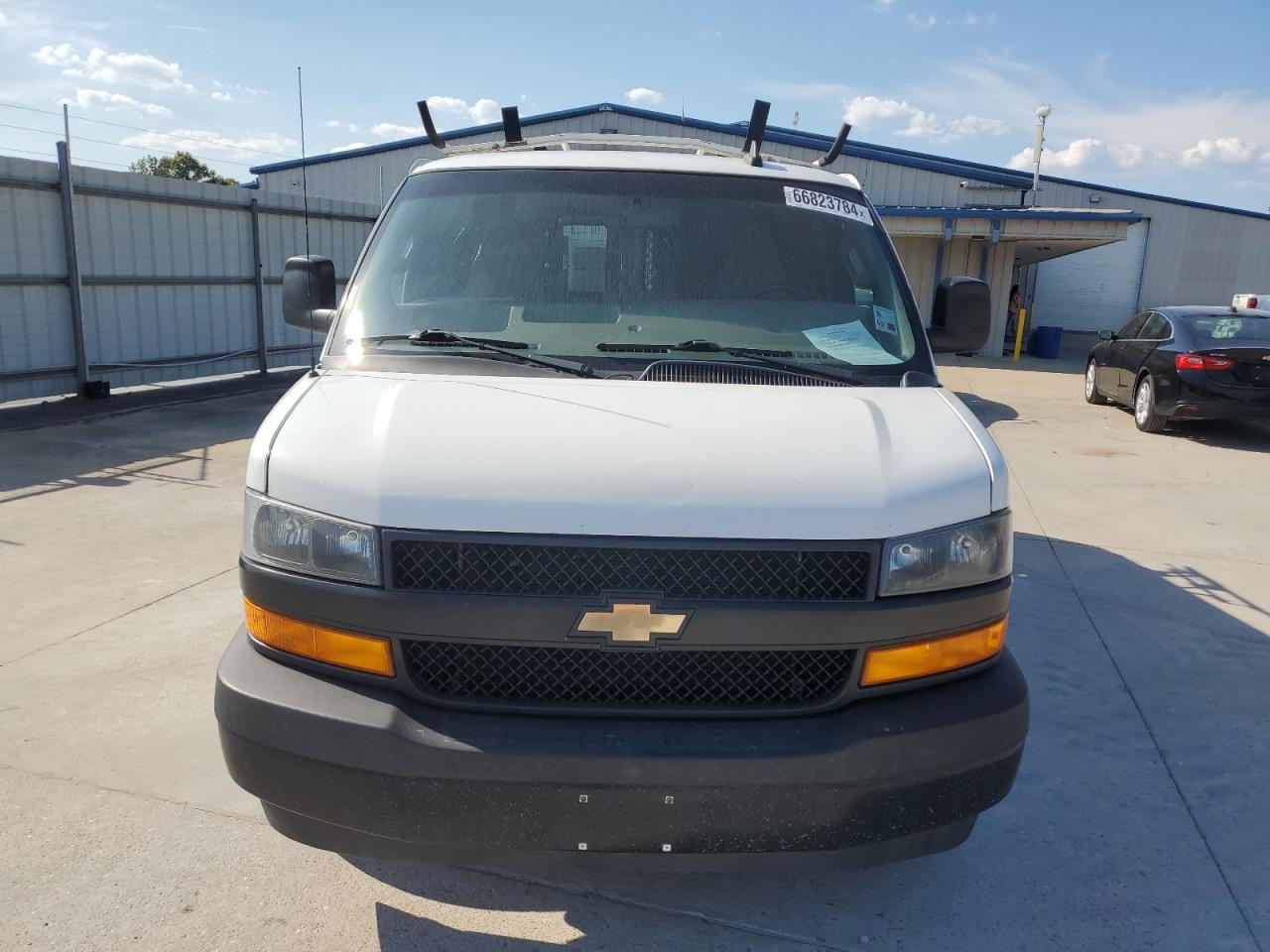 2018 Chevrolet Express VIN 1GCWGAFP7J1308813 Copart auction photo, normal wear / minor dent/scratches damage thumbnail 5
