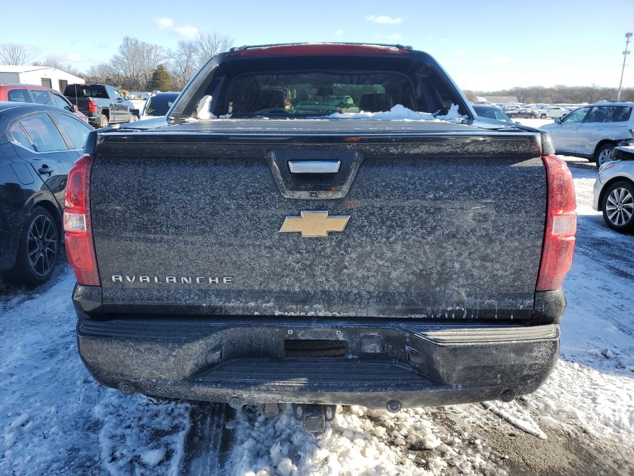 2013 Chevrolet Avalanche VIN 3GNTKGE74DG149204 Copart auction photo, side damage thumbnail 6