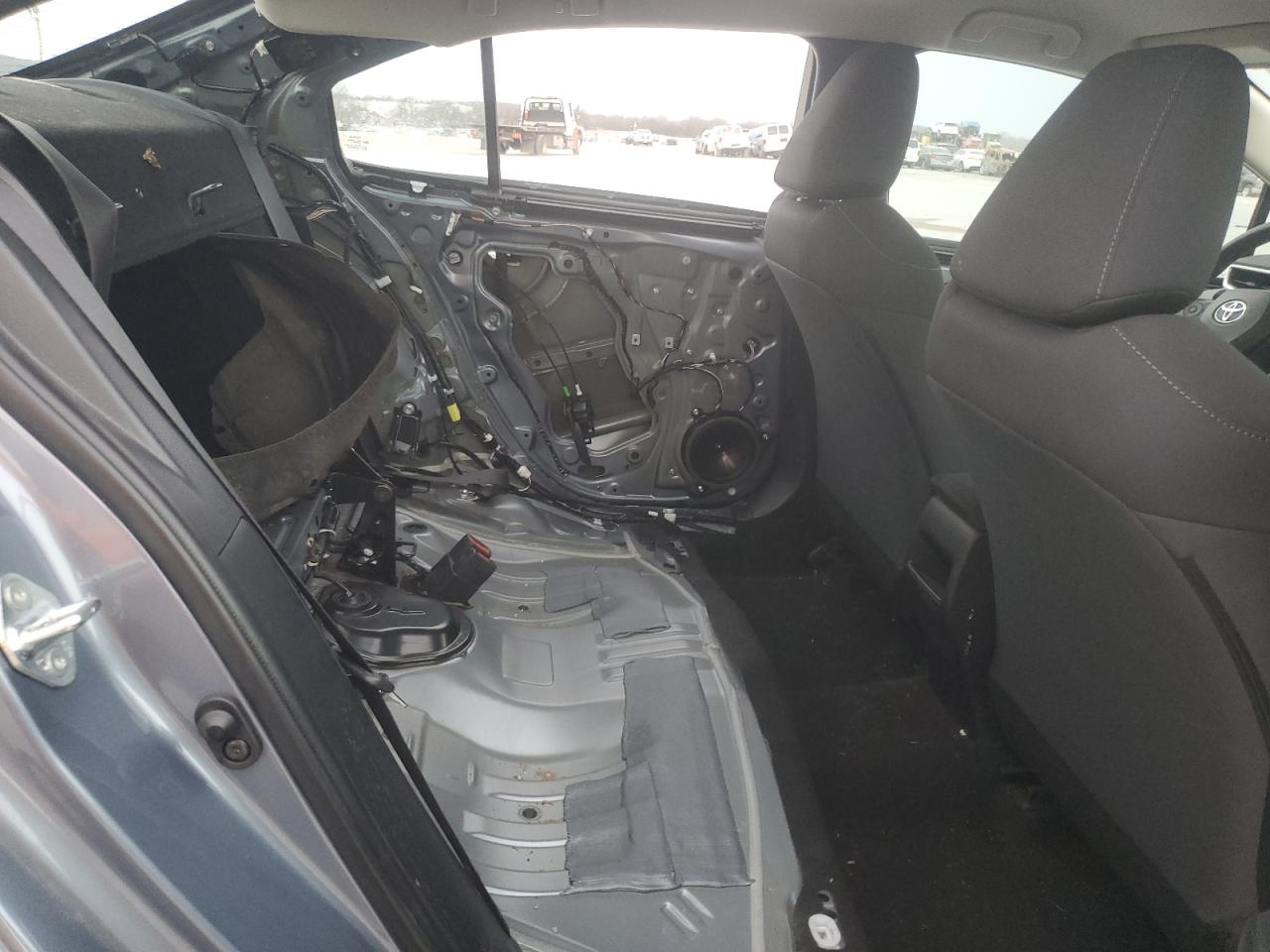 2022 Toyota Corolla VIN 5YFEPMAE5NP305770 Copart auction photo, side / rear end damage thumbnail 10