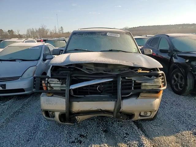 2000 Cadillac Escalade VIN 1GYEK63R9YR169562 Copart auction photo, front end damage thumbnail 11