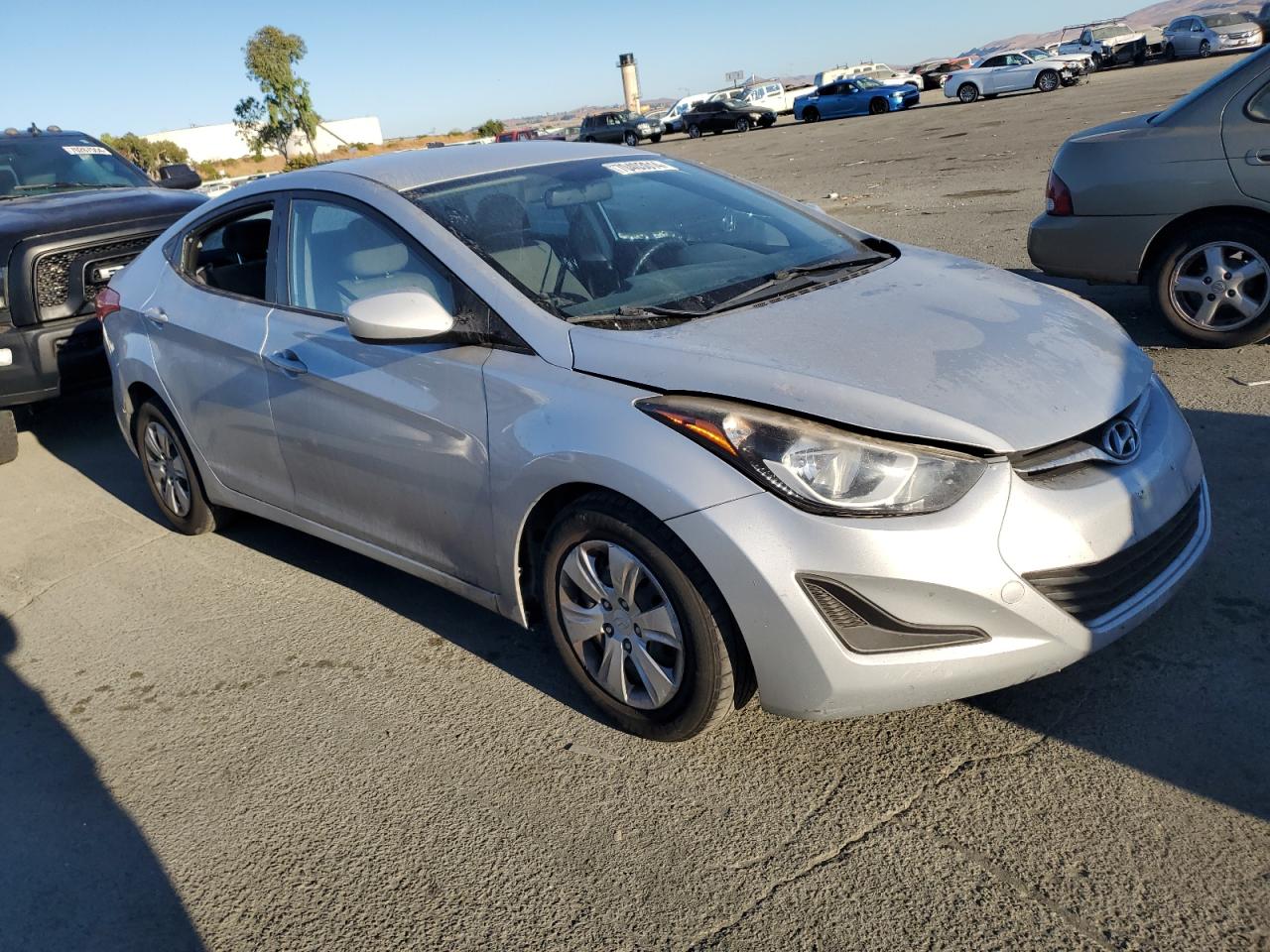 2016 Hyundai Elantra VIN KMHDH4AE4GU531065 Copart auction photo, vandalism / all over damage thumbnail 4