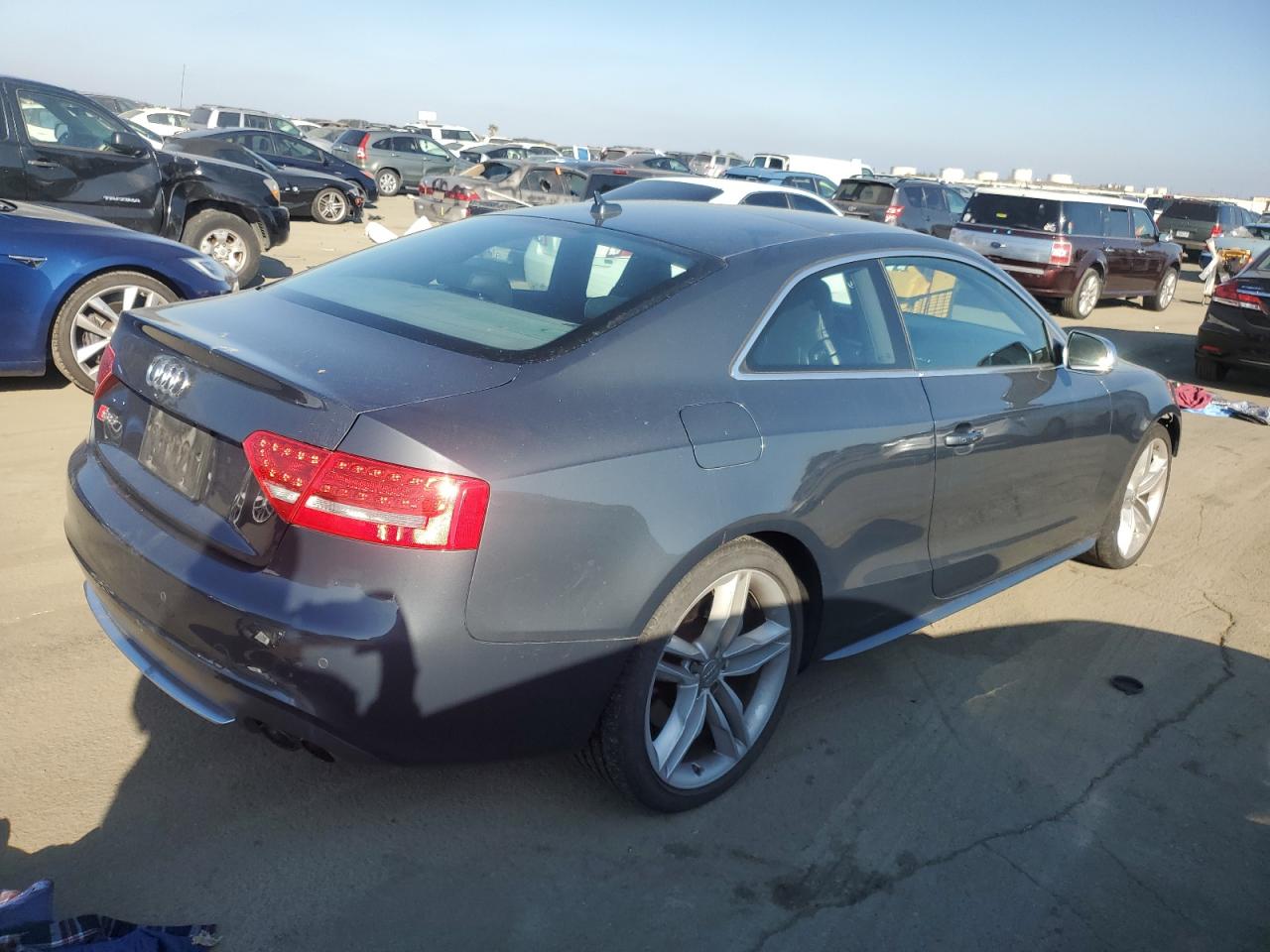 2010 Audi RS5 VIN WAUVVAFR1AA057383 Copart auction photo, front end damage thumbnail 3