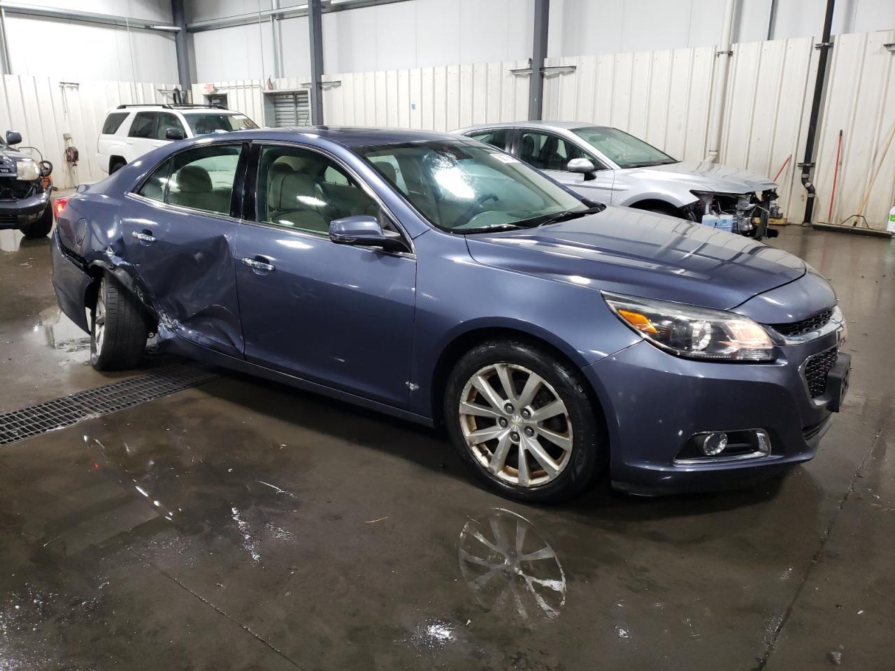 2015 Chevrolet Malibu VIN 1G11F5SL3FF168995 Copart auction photo, side / rear end damage thumbnail 4