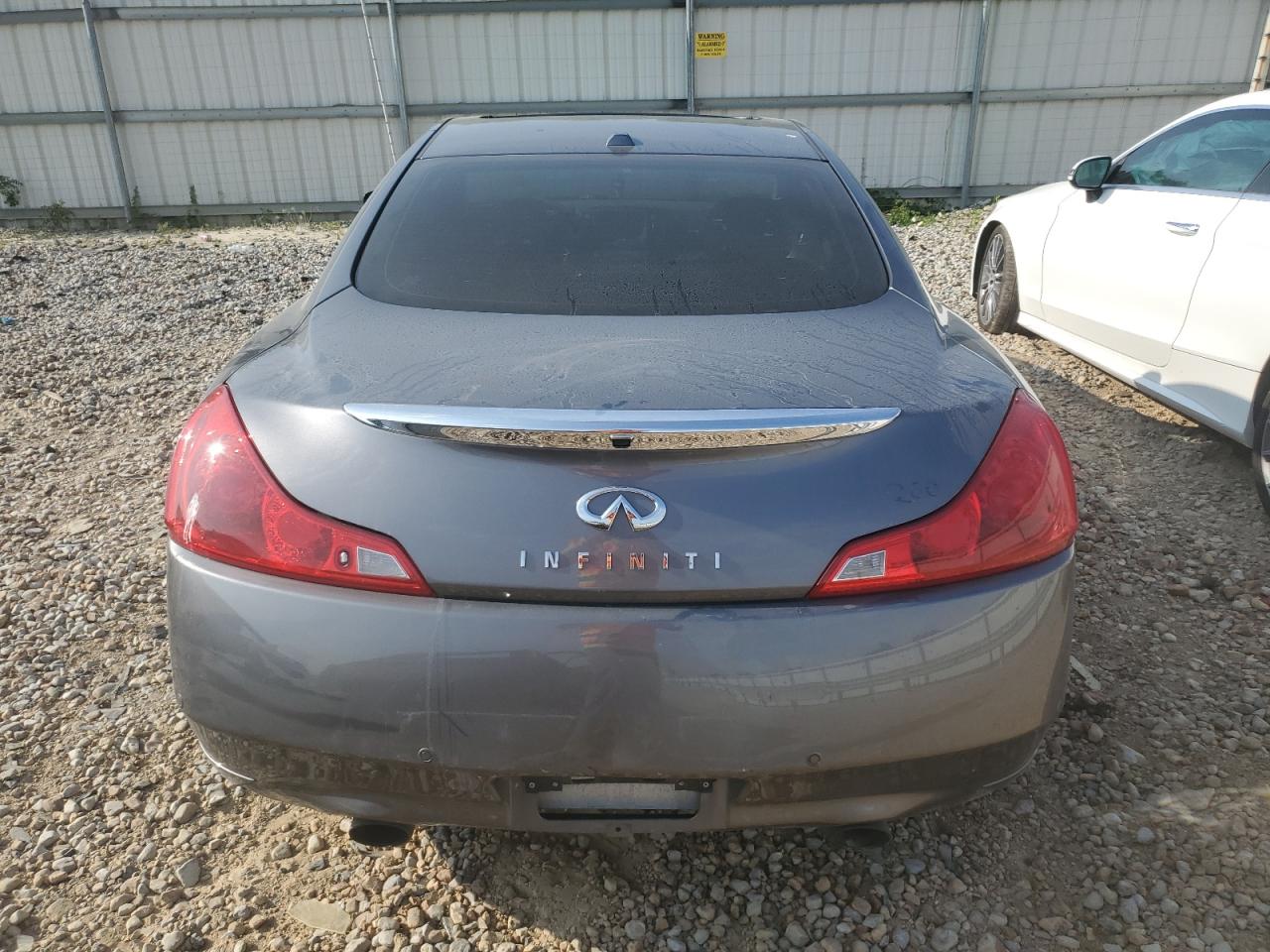 2015 Infiniti Q60 VIN JN1CV6EK5FM870892 Copart auction photo, biohazard/chemical / vandalism damage thumbnail 6