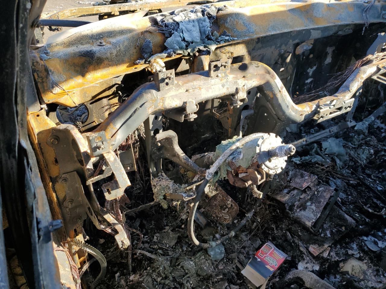 2018 Chevrolet Silverado VIN 3GCUKREC1JG609775 Copart auction photo, burn damage thumbnail 9