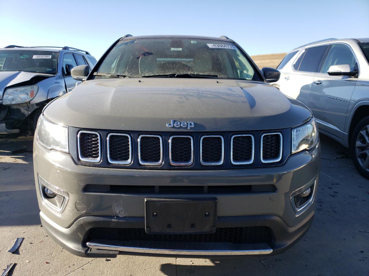 2019 Jeep Compass VIN 3C4NJDCB6KT713952 Copart auction photo, rear end / front end damage thumbnail 5