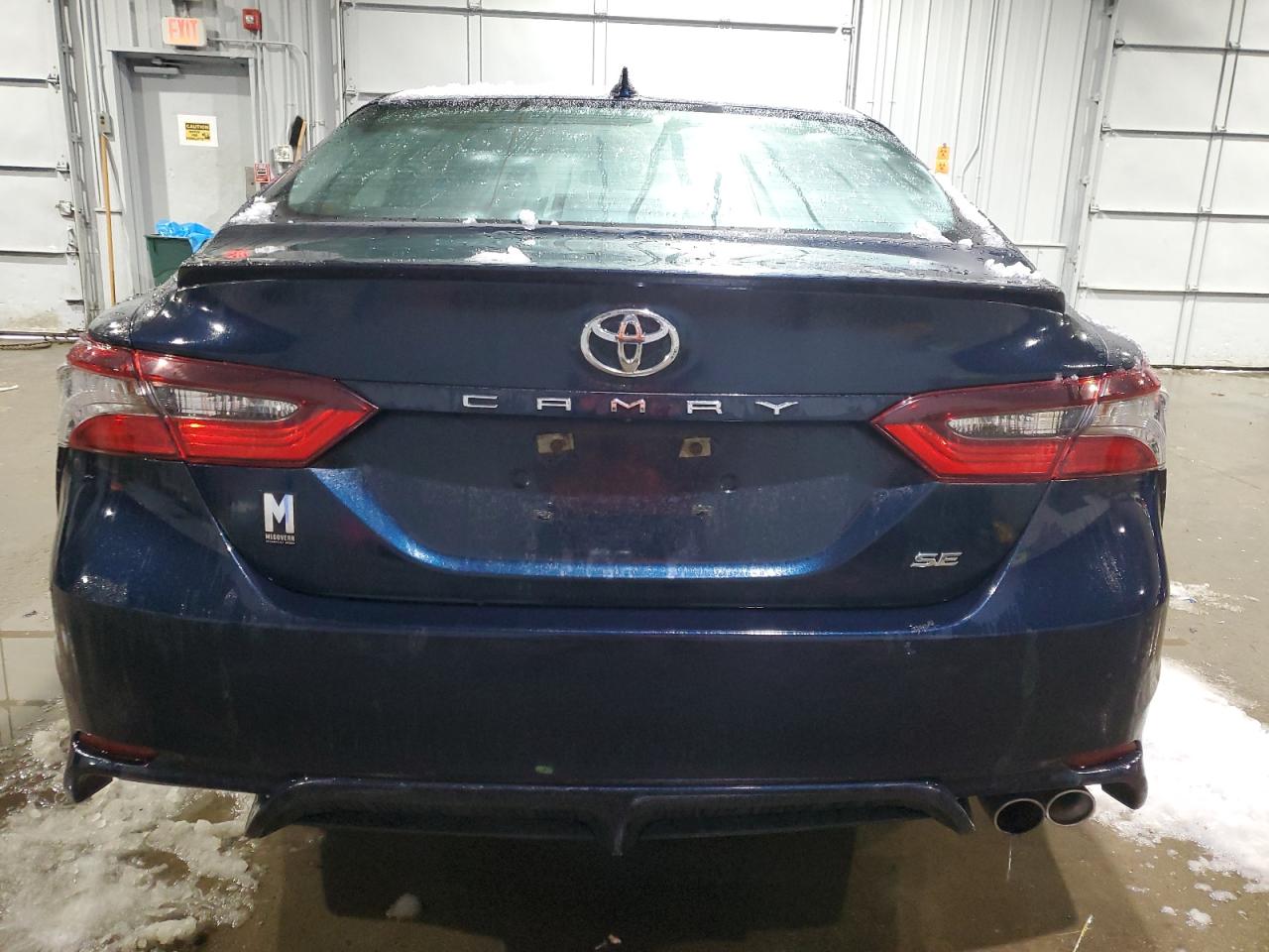 2021 Toyota Camry VIN 4T1G11AK8MU594946 Copart auction photo, front end / minor dent/scratches damage thumbnail 6
