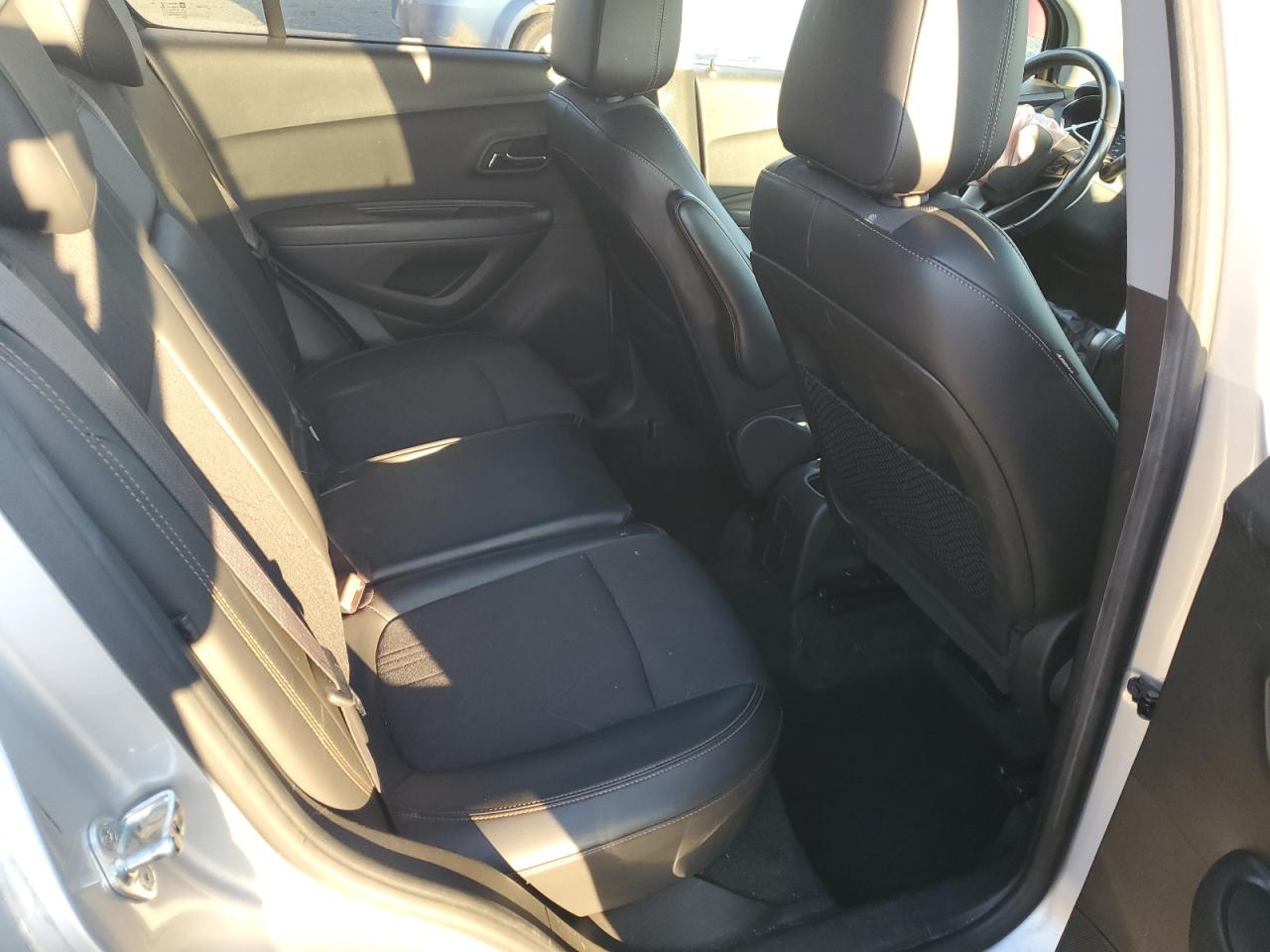 2019 Chevrolet Trax VIN KL7CJPSB4KB754749 Copart auction photo, front end / minor dent/scratches damage thumbnail 10