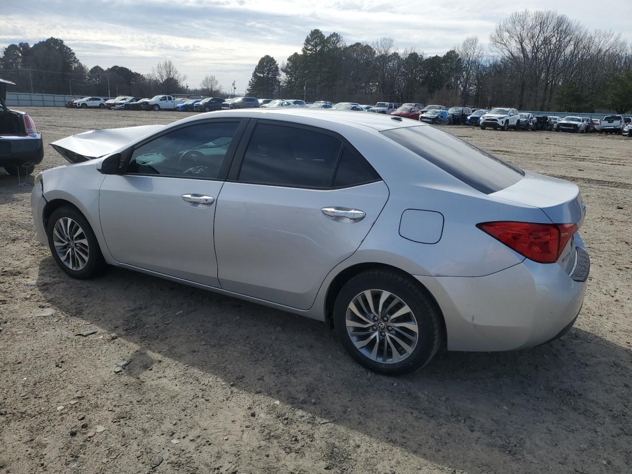 2018 Toyota Corolla VIN 5YFBURHE3JP762134 Copart auction photo, front end / mechanical damage thumbnail 2