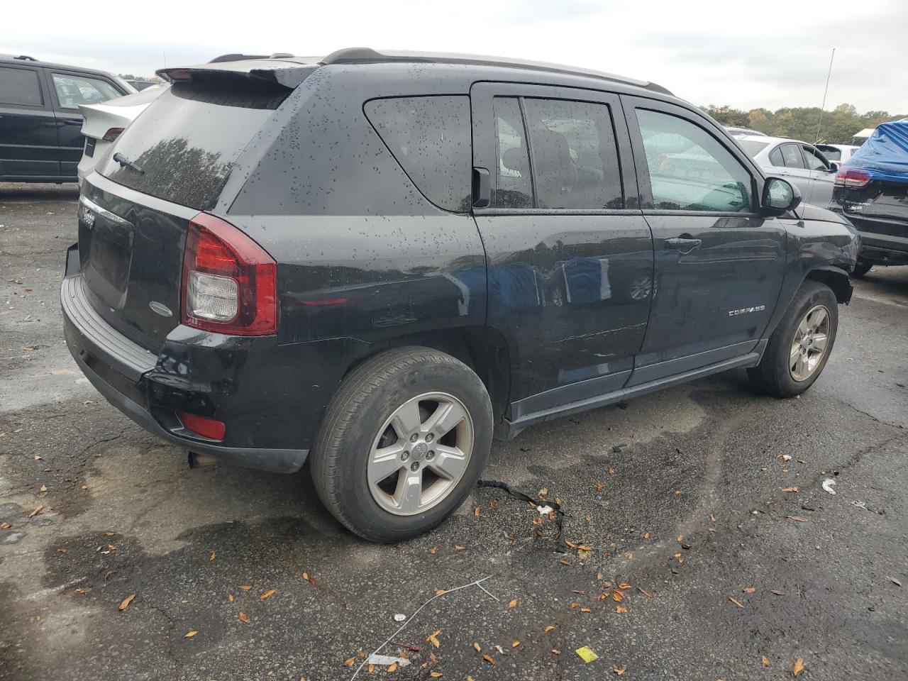 2016 Jeep Compass VIN 1C4NJCEAXGD769291 Copart auction photo, front end damage thumbnail 3