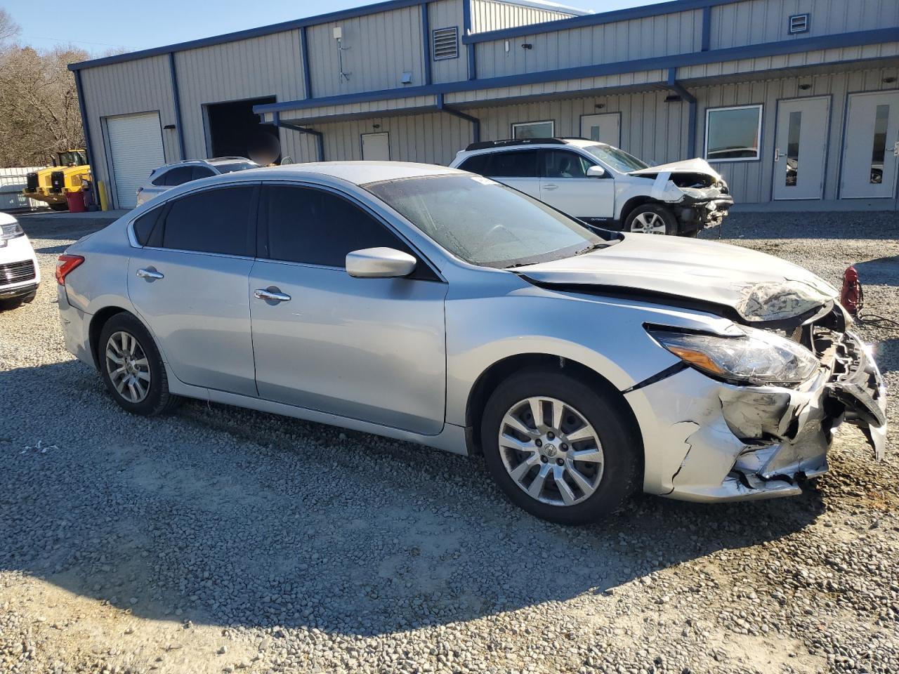 2016 Nissan Altima VIN 1N4AL3AP8GN324342 Copart auction photo, front end / rear end damage thumbnail 4