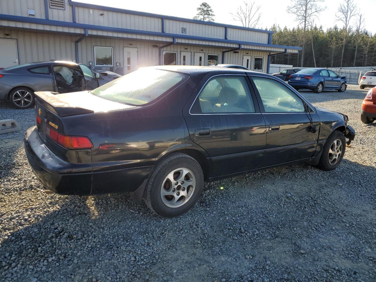 1999 Toyota Camry VIN 4T1BG22K2XU415589 Copart auction photo, front end damage thumbnail 3