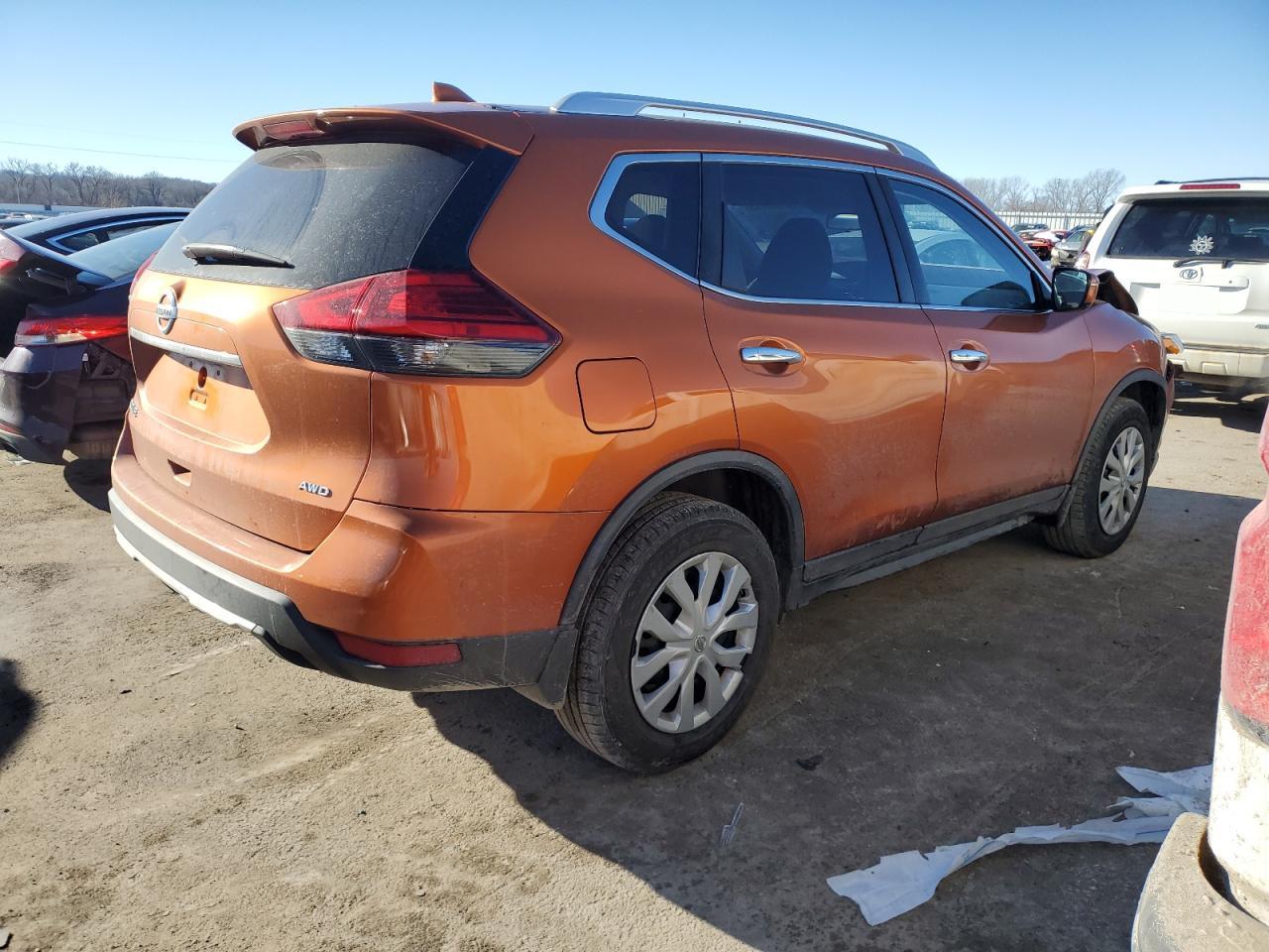2017 Nissan Rogue VIN JN8AT2MV1HW007629 Copart auction photo, front end damage thumbnail 3