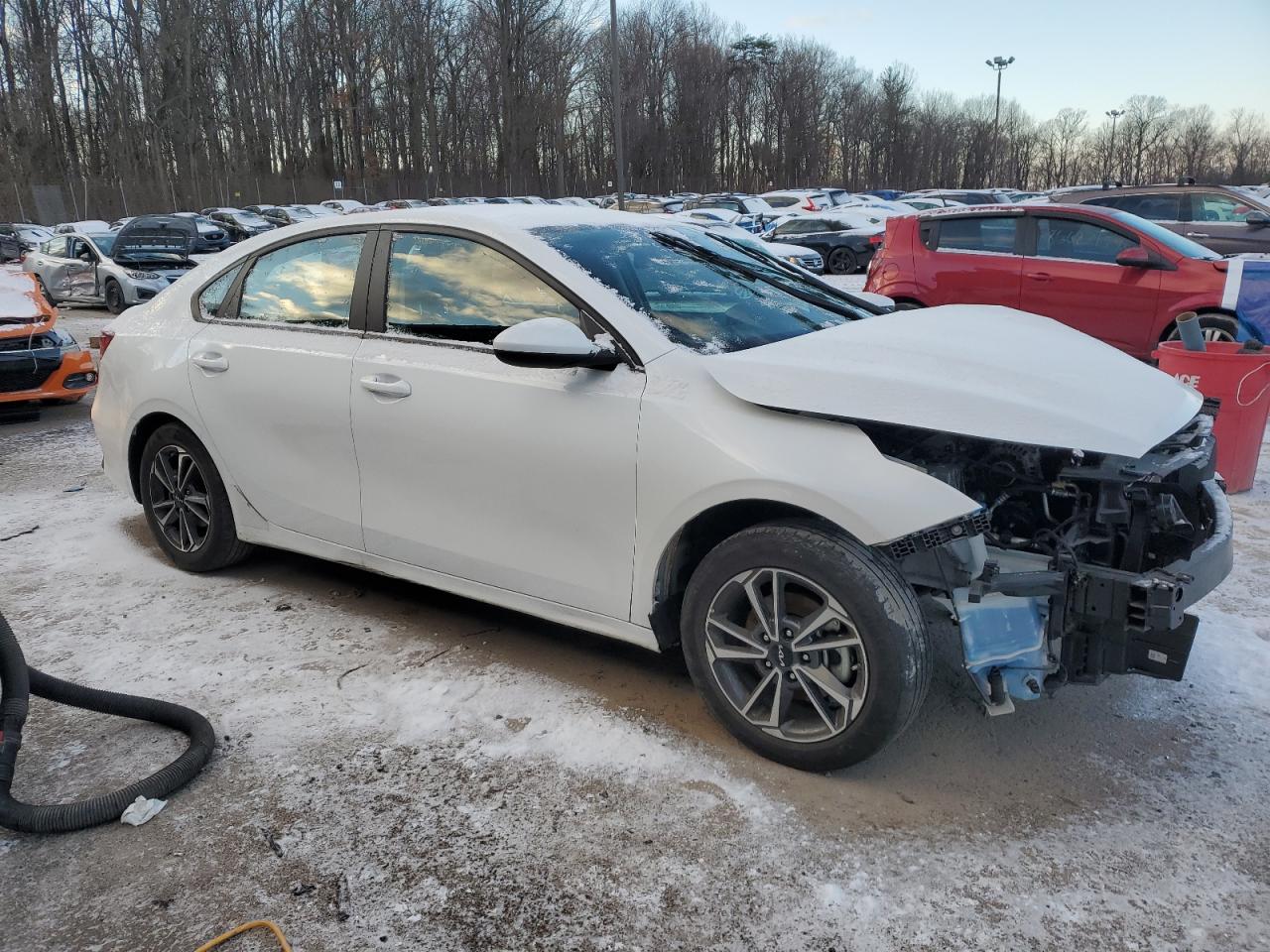2022 KIA Forte VIN 3KPF24AD0NE460612 Copart auction photo, front end damage thumbnail 4