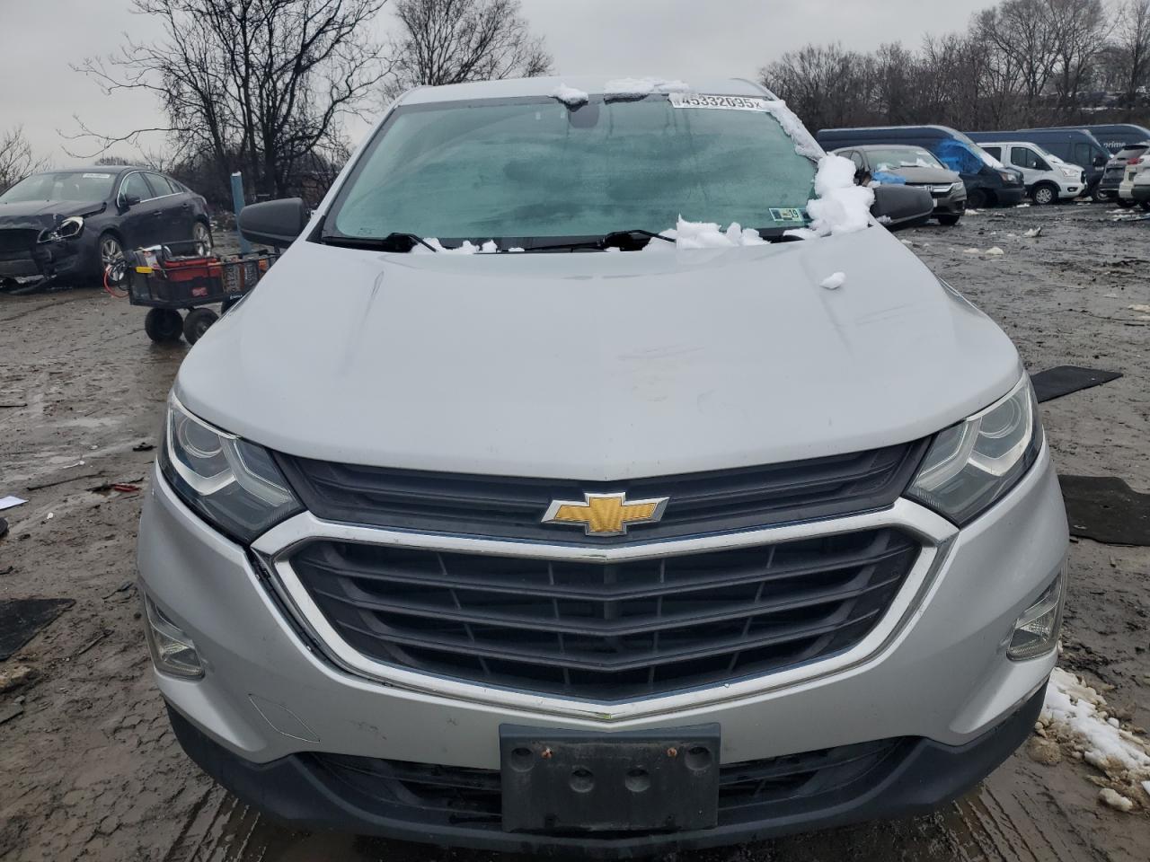 2019 Chevrolet Equinox VIN 2GNAXSEVXK6159898 Copart auction photo, rear end / minor dent/scratches damage thumbnail 5