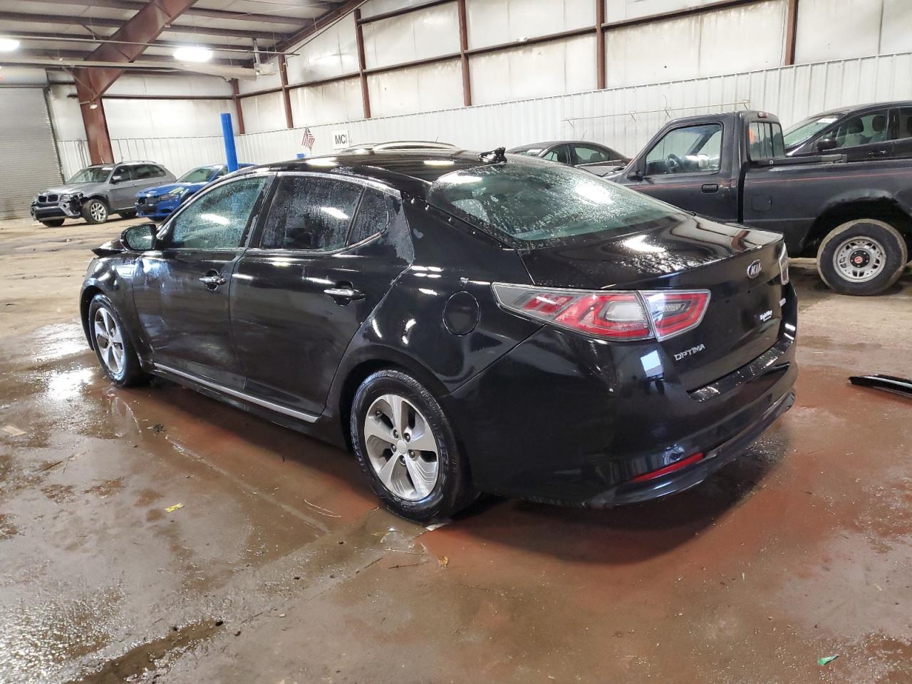 2015 KIA Optima VIN KNAGM4AD3F5088367 Copart auction photo, front end / side damage thumbnail 2
