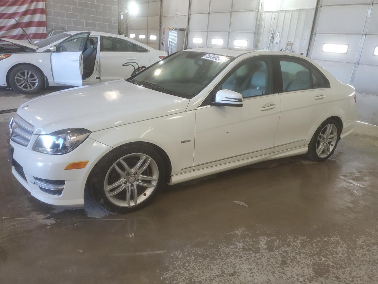 2012 Mercedes-Benz C-klasse VIN WDDGF4HB0CA614738