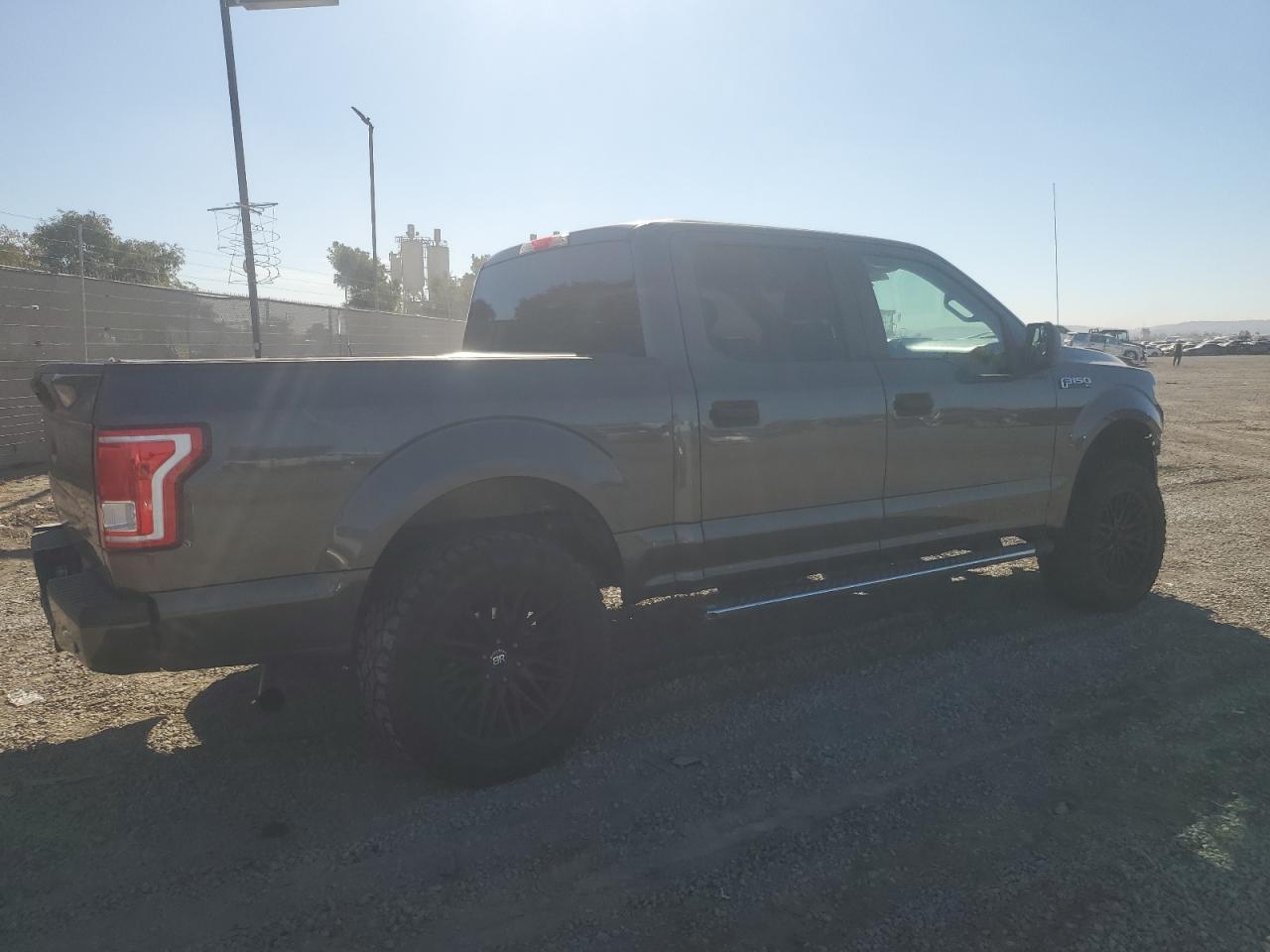 2017 Ford F-150 VIN 1FTEW1EP7HKD89333 Copart auction photo, front end damage thumbnail 3