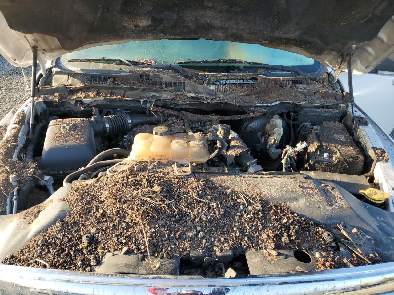 2018 RAM 1500 VIN 1C6RR7TM2JS267674 Copart auction photo, burn damage thumbnail 12