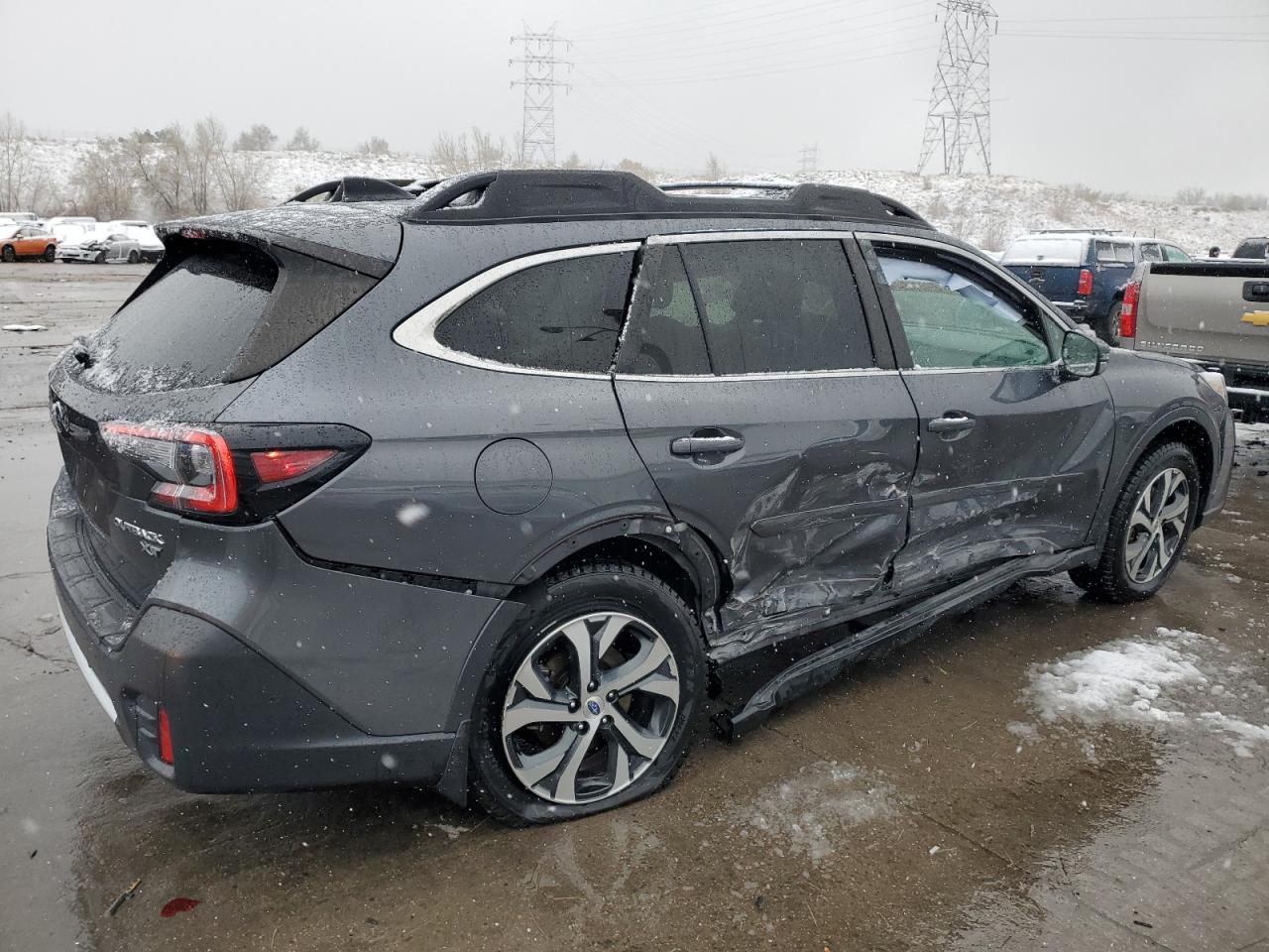 2020 Subaru Outback VIN 4S4BTGNDXL3243480 Copart auction photo, side / rear end damage thumbnail 3