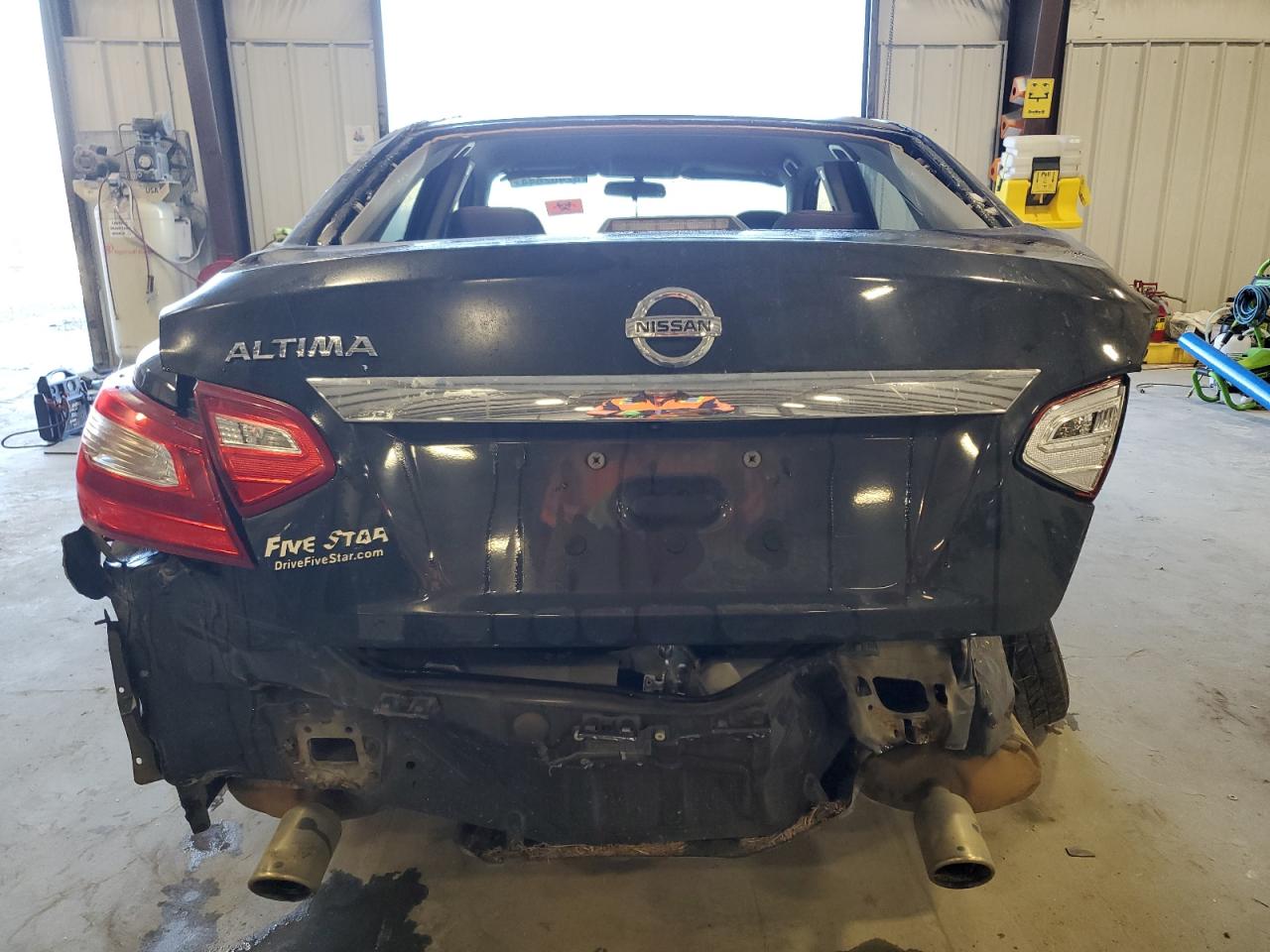 2017 Nissan Altima VIN 1N4AL3AP8HC491071 Copart auction photo, rear end damage thumbnail 6