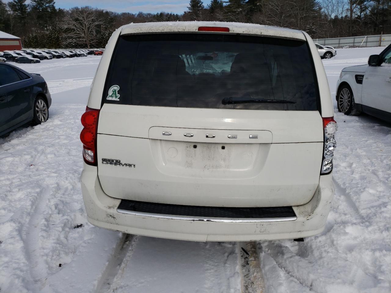 2013 Dodge Caravan VIN 2C4RDGBG1DR640437 Copart auction photo, front end / rear end damage thumbnail 6