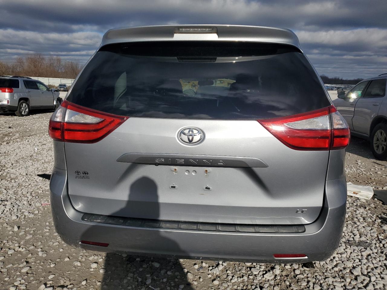 2015 Toyota Sienna VIN 5TDKK3DC6FS544047 Copart auction photo, front end damage thumbnail 6