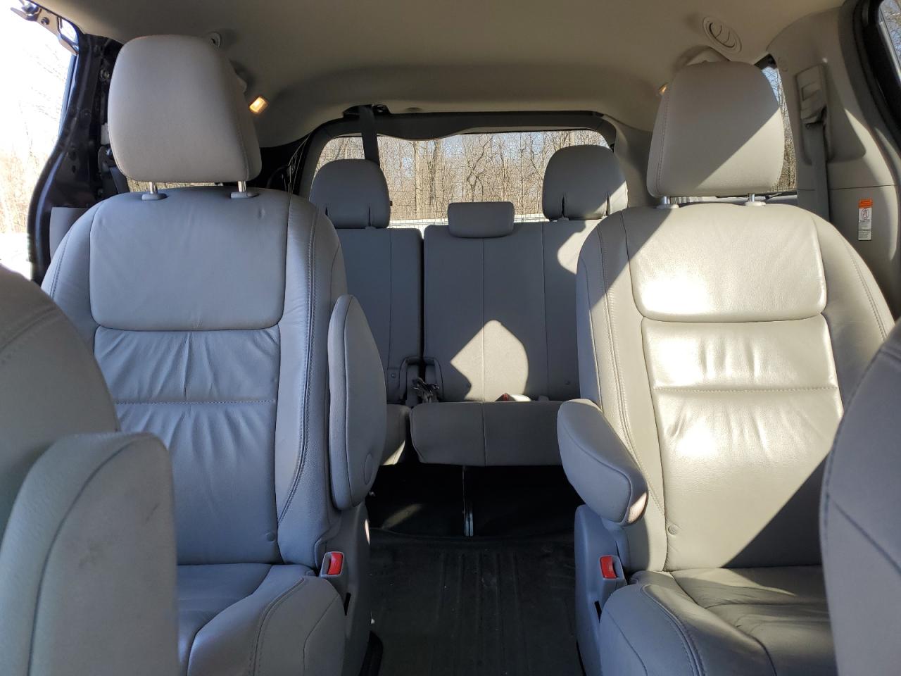 2016 Toyota Sienna VIN 5TDDK3DC7GS130835 Copart auction photo, side / rear end damage thumbnail 10