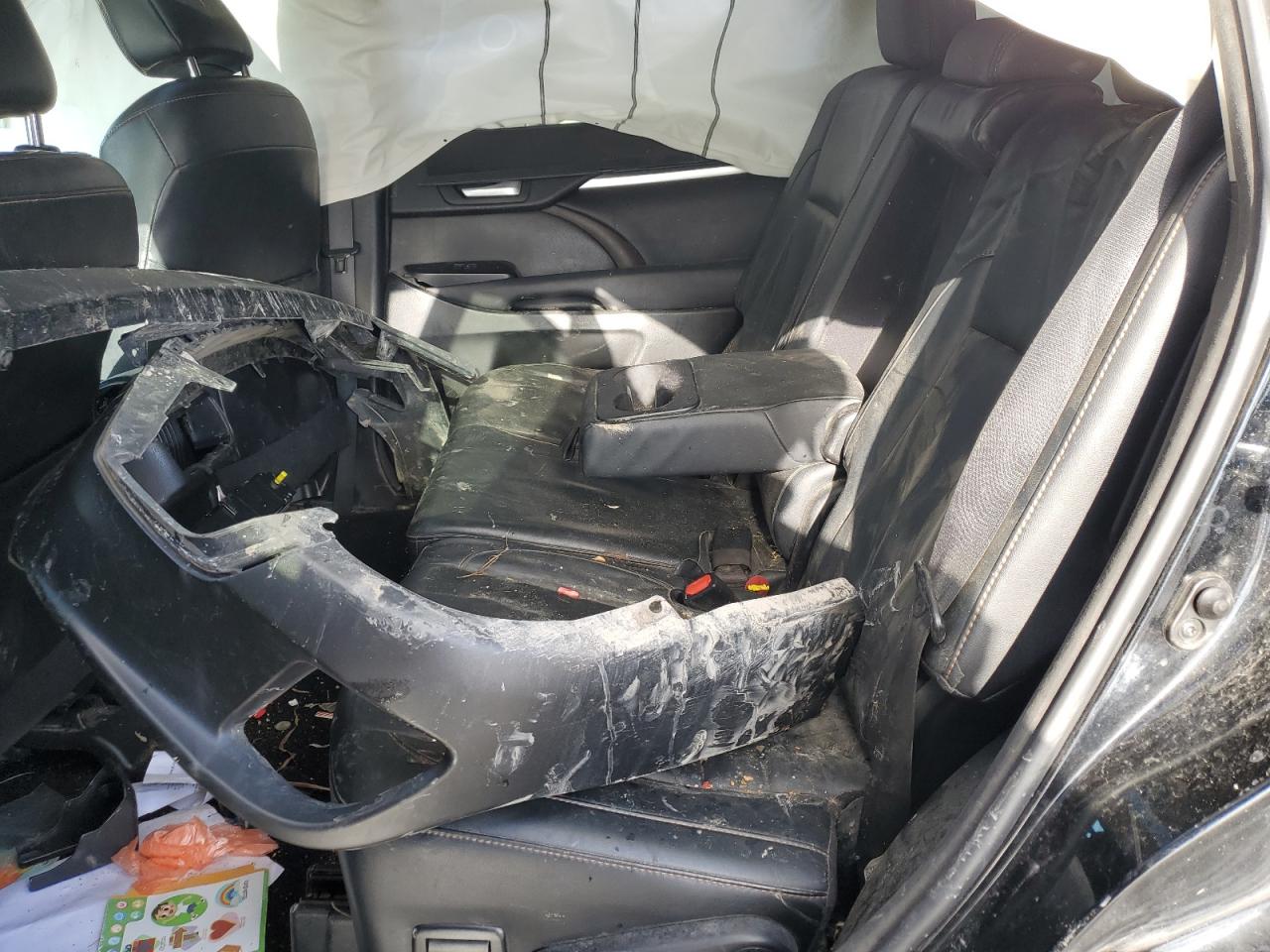 2016 Toyota Highlander VIN 5TDJKRFH6GS287559 Copart auction photo, all over / undercarriage damage thumbnail 11