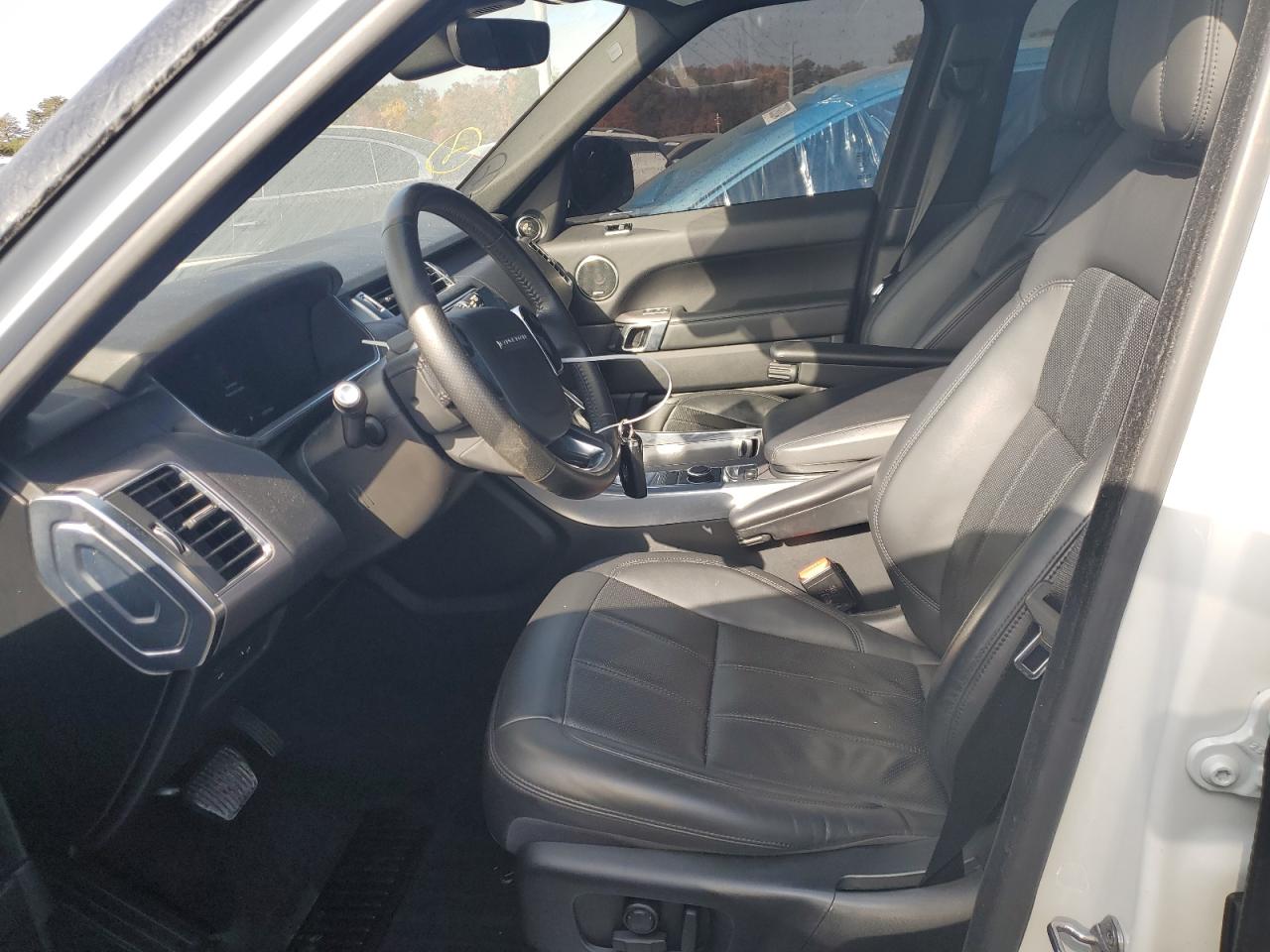 2019 Land Rover Range Rover VIN SALWR2RV2KA817163 Copart auction photo, front end damage thumbnail 7