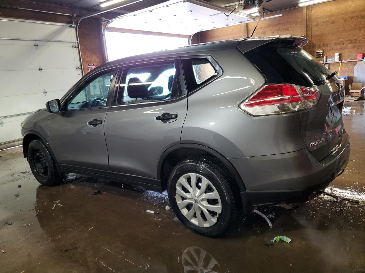 2016 Nissan Rogue VIN 5N1AT2MV2GC782688 Copart auction photo, front end / side damage thumbnail 2