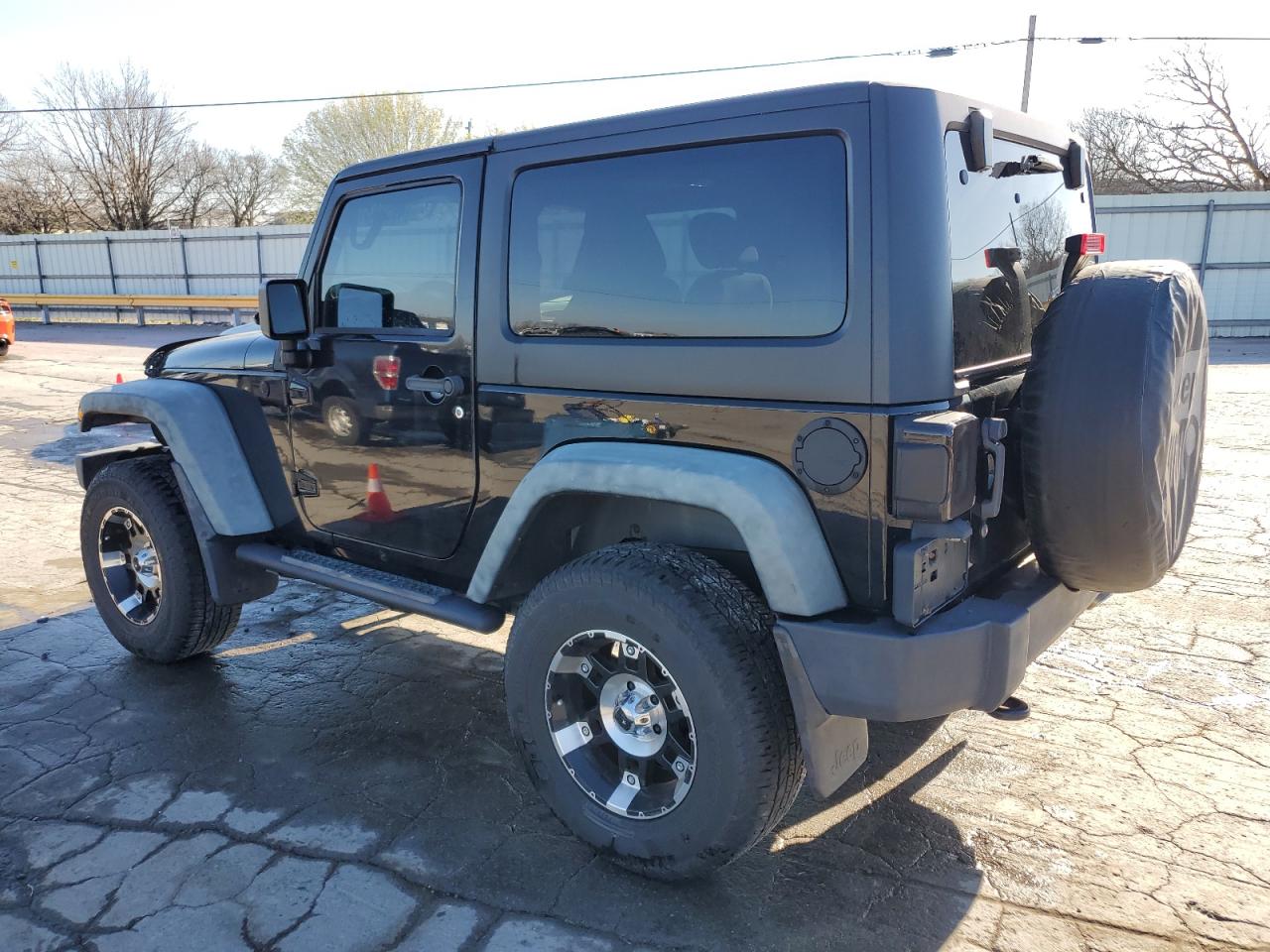 2013 Jeep Wrangler VIN 1C4AJWAG3DL638389 Copart auction photo, minor dent/scratches damage thumbnail 2