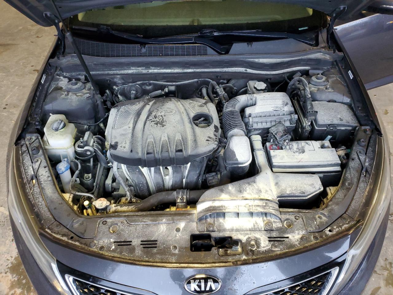2015 KIA Optima VIN 5XXGN4A74FG445660 Copart auction photo, burn - engine / minor dent/scratches damage thumbnail 11