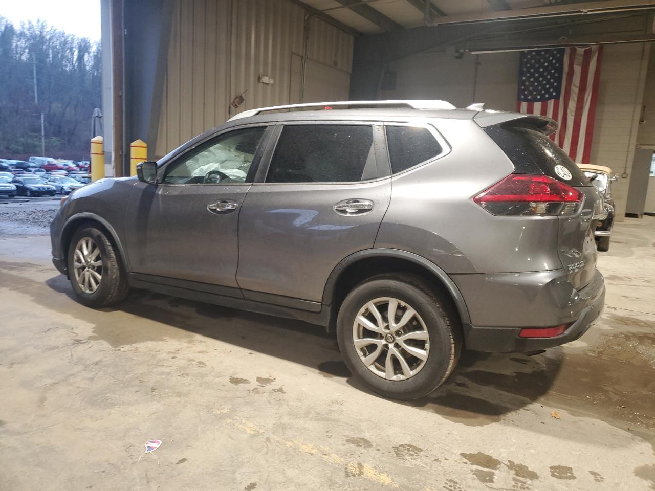 2020 Nissan Rogue VIN KNMAT2MT1LP532526 Copart auction photo, front end / side damage thumbnail 2