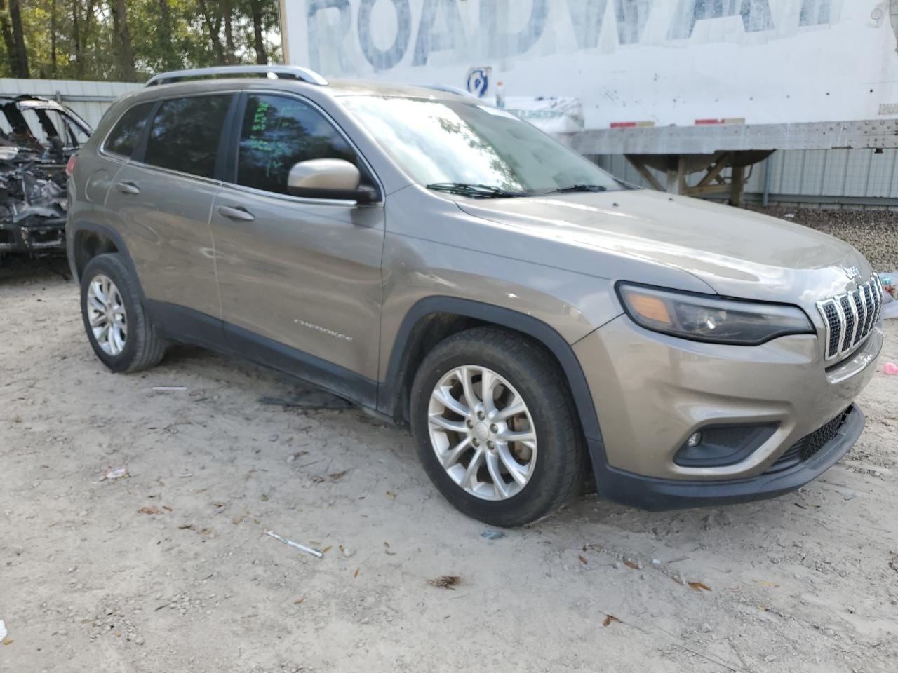 2019 Jeep Grand Cherokee VIN 1C4PJLCX2KD160835 Copart auction photo, rear end damage thumbnail 4