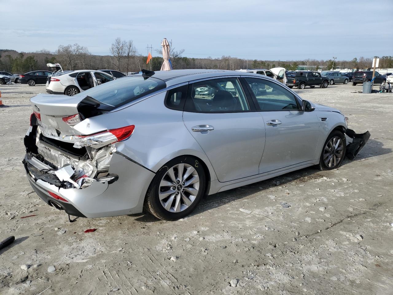 2016 KIA Optima VIN 5XXGU4L3XGG057945 Copart auction photo, all over damage thumbnail 3