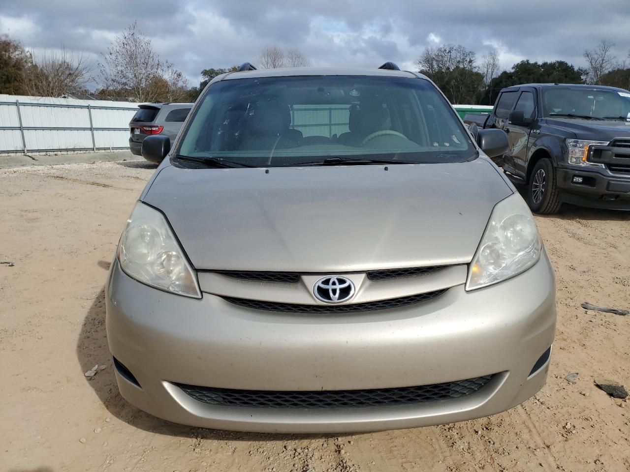 2006 Toyota Sienna VIN 5TDZA23C96S409948 Copart auction photo, rear end damage thumbnail 5