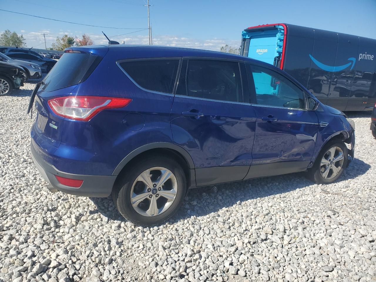 2015 Ford Escape VIN 1FMCU0G91FUB32848 Copart auction photo, front end / side damage thumbnail 3