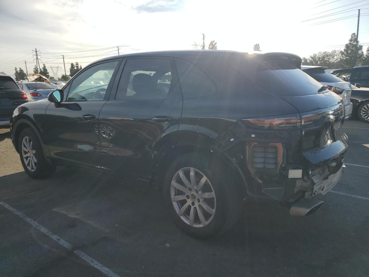 2019 Porsche Cayenne VIN WP1AA2AY1KDA05588 Copart auction photo, rear end / undercarriage damage thumbnail 2